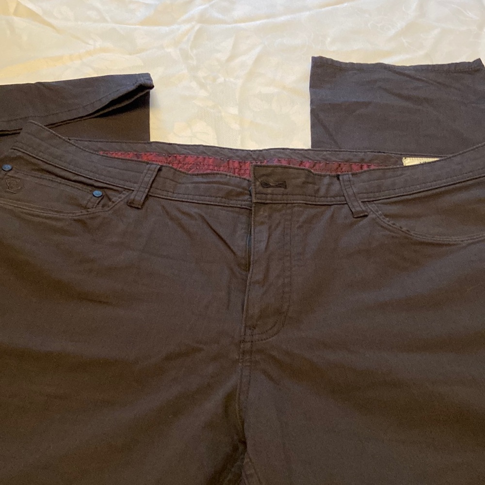 English Laundry brown pants
